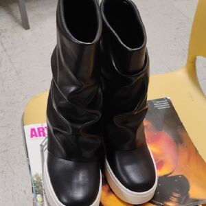 Black Leather Women's Shoes